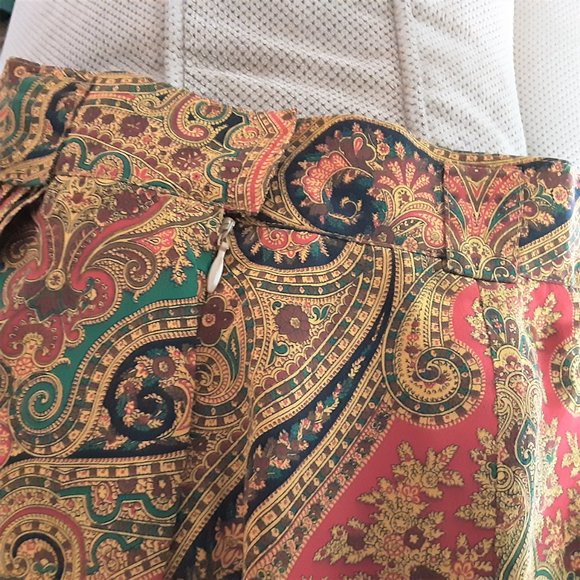 Unbranded Women's Skirt Paisley Print Gold Red Green Black 24" Waist - Picture 3 of 4